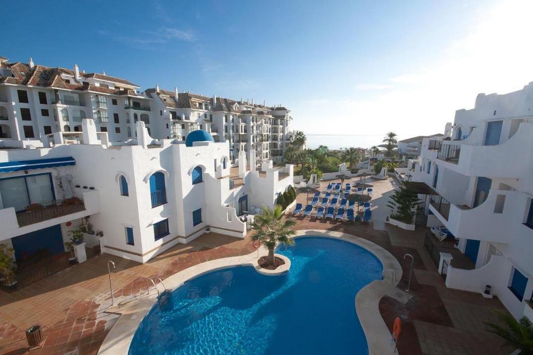 28 Mikonos Playa In Puerto De La Duquesa 2 Bed 2 Bath Apartment Ideally Located To The Beach & Marina Castillo de Sabinillas Bagian luar foto