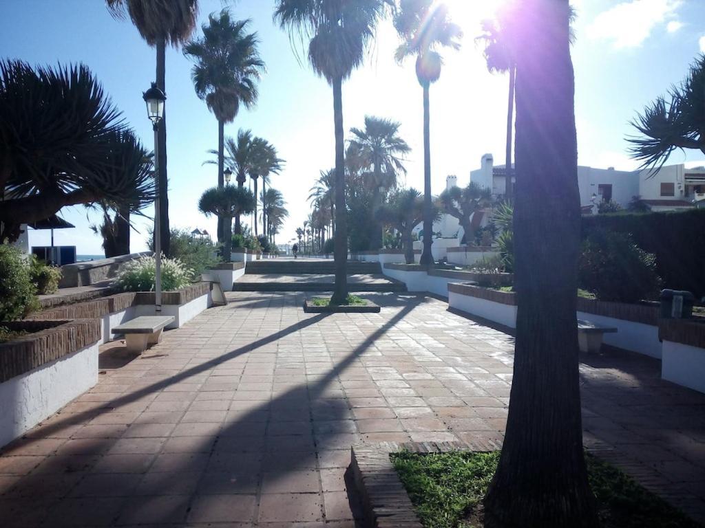28 Mikonos Playa In Puerto De La Duquesa 2 Bed 2 Bath Apartment Ideally Located To The Beach & Marina Castillo de Sabinillas Bagian luar foto