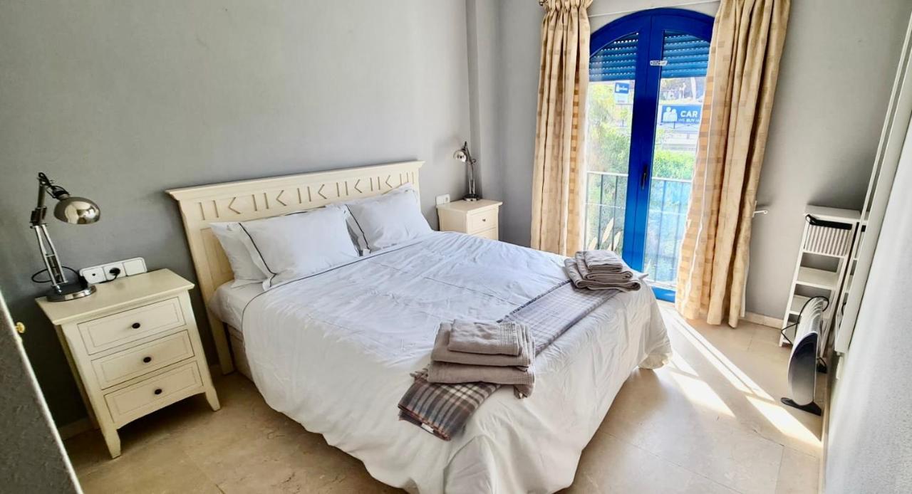 28 Mikonos Playa In Puerto De La Duquesa 2 Bed 2 Bath Apartment Ideally Located To The Beach & Marina Castillo de Sabinillas Bagian luar foto